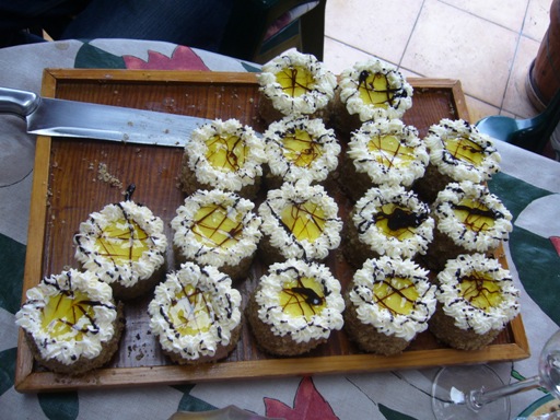 čokoořechové s citron.glazurou